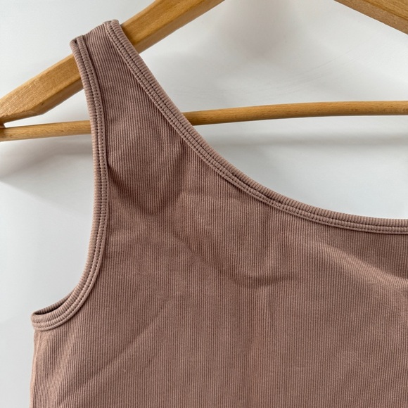 ANWND Brown Ribbed Asymmetrical Cropped Tank Top – Size Medium/Large - Picture 6 of 7